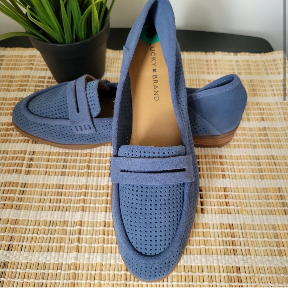 Lucky Brand Blue suede loafers NWOT